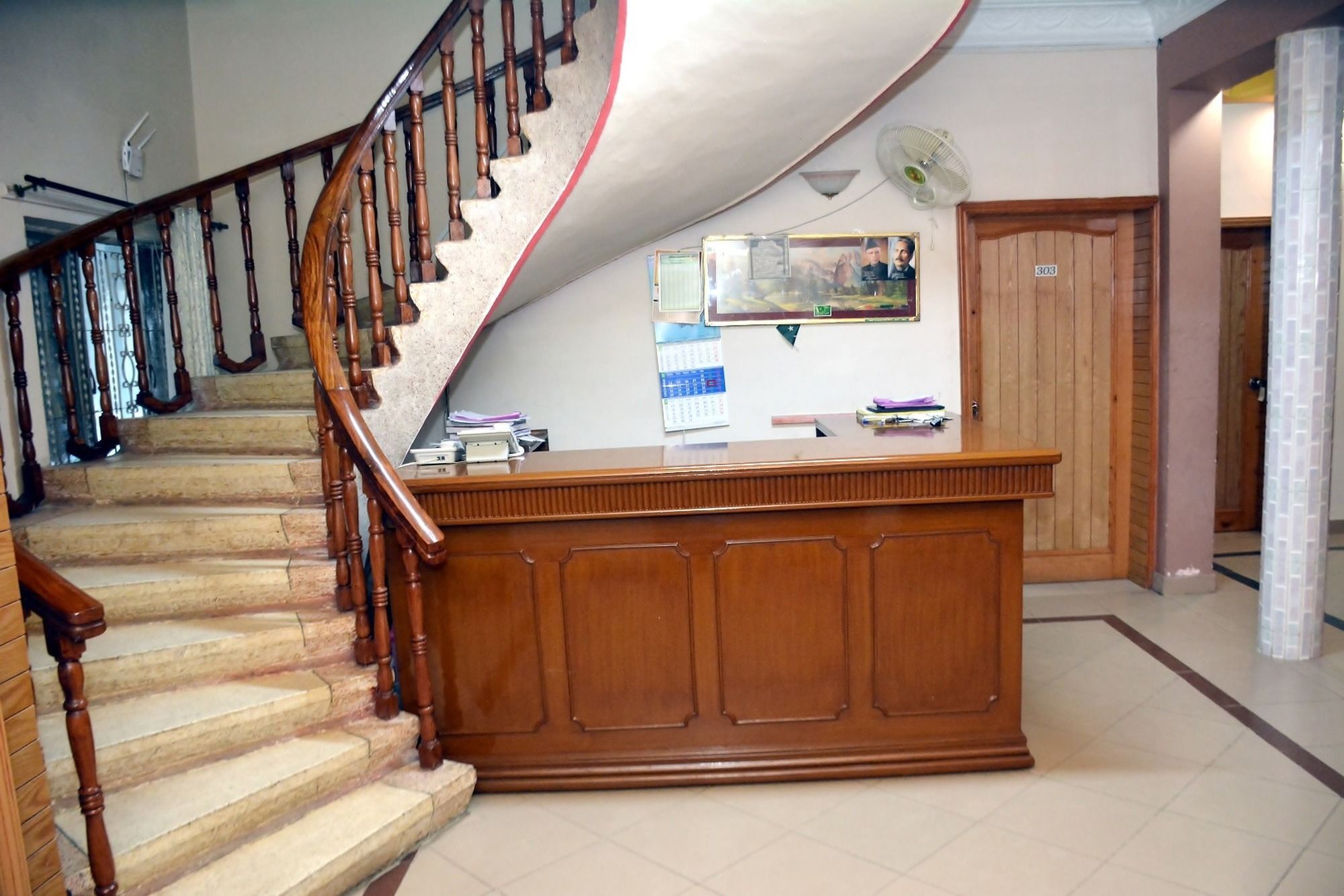 New Shelton Guest House Islamabad Bagian luar foto